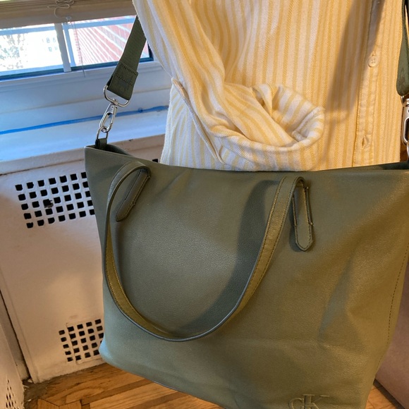 Calvin Klein Olive Green Crossbody / Tote Bag EUC - Picture 3 of 6